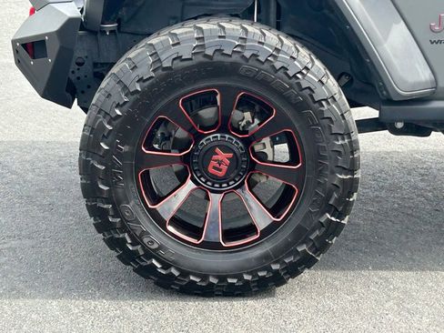 Used 2020 Jeep Wrangler Unlimited Rubicon AWD/4WD image 11