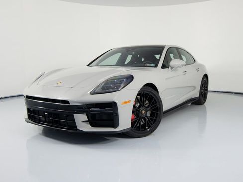 New 2026 Porsche Panamera GTS image 1