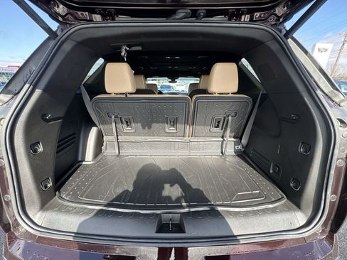 Used 2023 Chevrolet Traverse Premier w/ LPO, Floor Liner Package AWD/4WD image 25