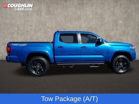 Used 2017 Toyota Tacoma TRD Sport w/ Premium & Technology Package image 9