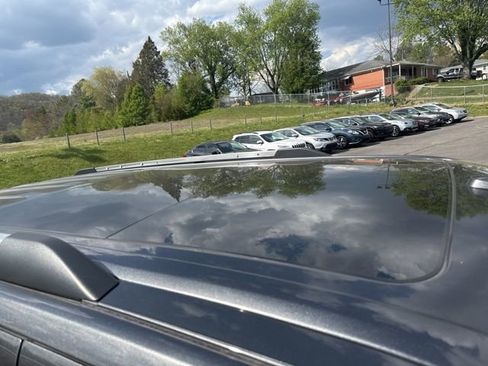 Used 2019 Ford Expedition Limited w/ Equipment Group 301A image 10