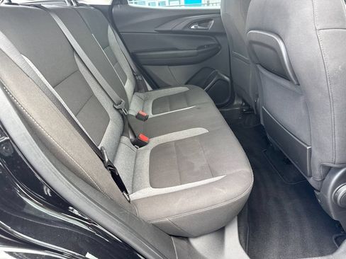 Used 2023 Chevrolet TrailBlazer LS FWD image 16