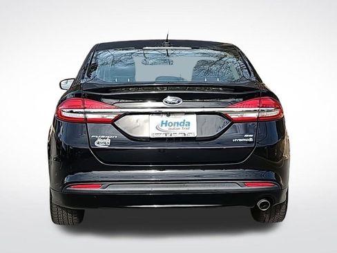 Used 2018 Ford Fusion SE image 7