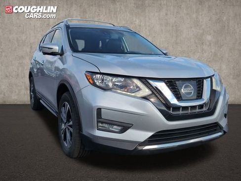 Used 2017 Nissan Rogue SL image 1
