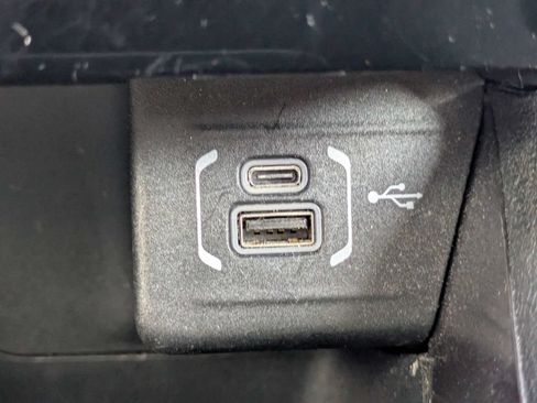 Used 2024 Jeep Compass Latitude AWD/4WD image 21
