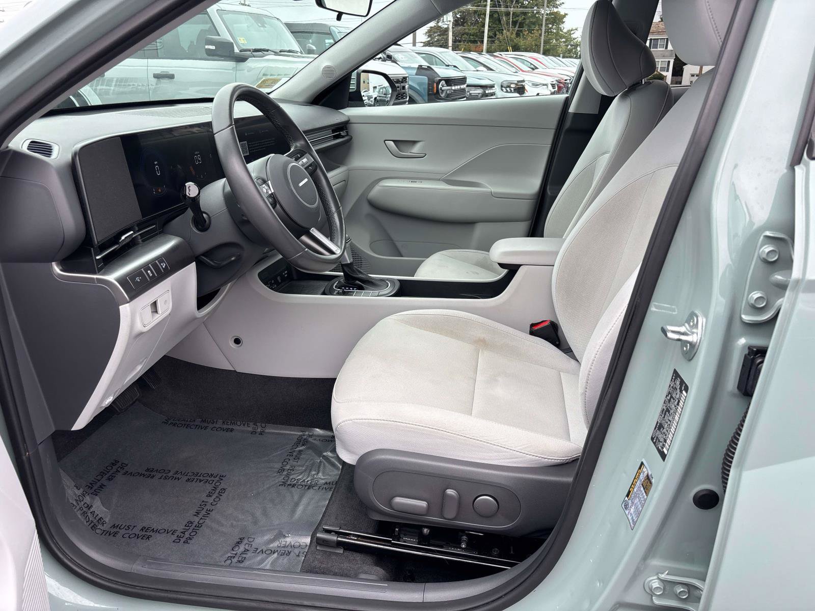 Certified 2024 Hyundai Kona SEL AWD/4WD image 10
