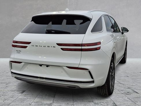Certified 2026 Genesis Electrified GV70 image 11