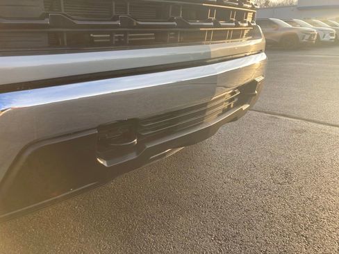 Used 2023 Chevrolet Silverado 1500 LT image 45