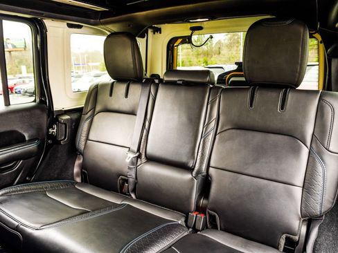 Used 2024 Jeep Wrangler High Altitude image 42