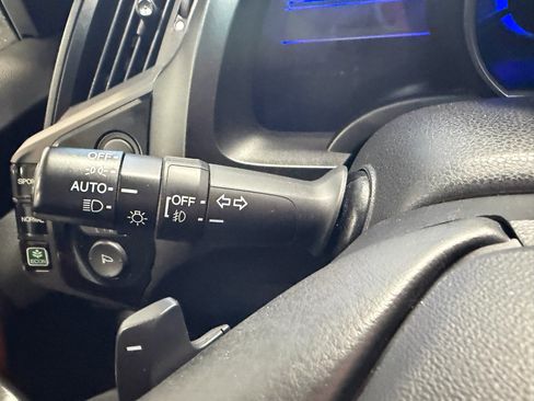 Used 2016 Honda CR-Z EX image 17