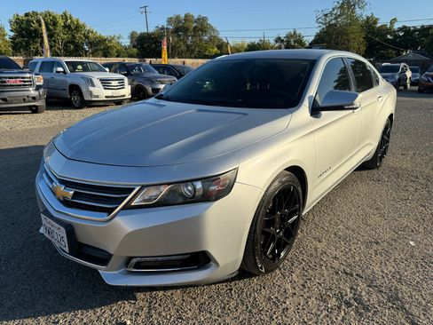 Used 2014 Chevrolet Impala LT FWD image 1