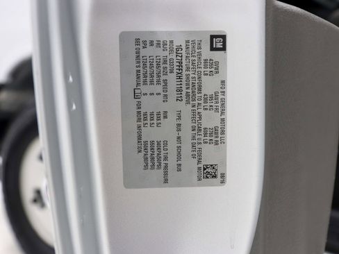 Used 2017 GMC Savana 3500 LT w/ LT Preferred Equipment Group image 31