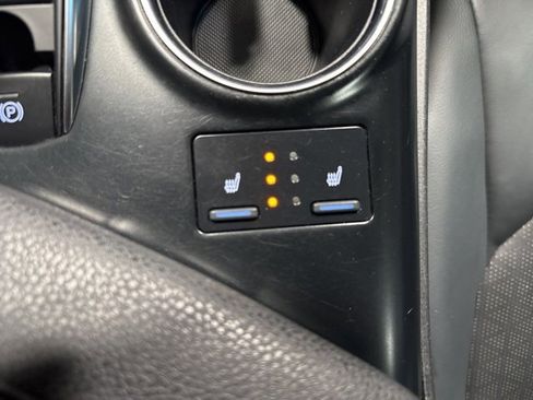 Used 2018 Toyota Camry XSE image 22