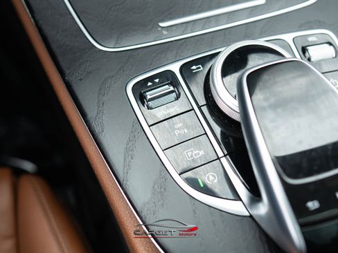 Used 2018 Mercedes-Benz E 400 4MATIC Coupe image 25