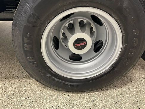 Used 2015 GMC Sierra 3500 2WD Regular Cab w/ Sierra Convenience Package image 39