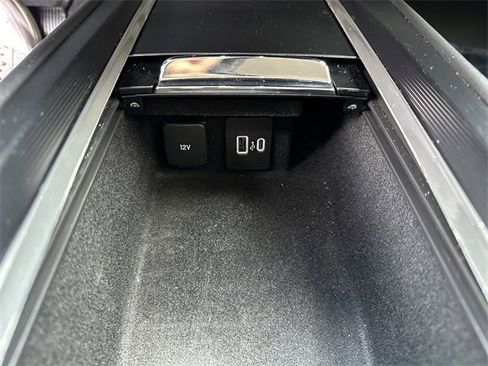 Certified 2023 Lincoln Corsair FWD image 24