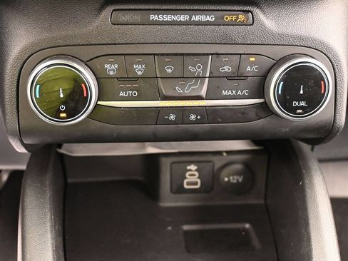 Certified 2025 Ford Escape ST-Line FWD image 14