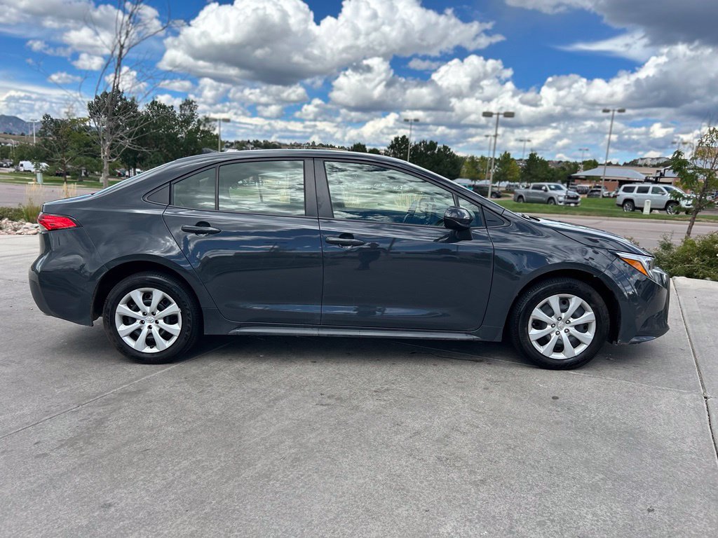 Used 2025 Toyota Corolla LE FWD image 8
