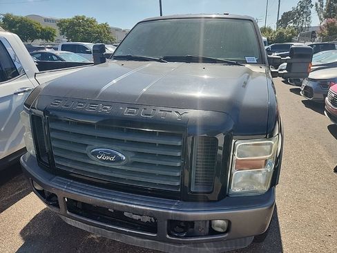 Used 2009 Ford F250 4x4 Crew Cab Super Duty image 2