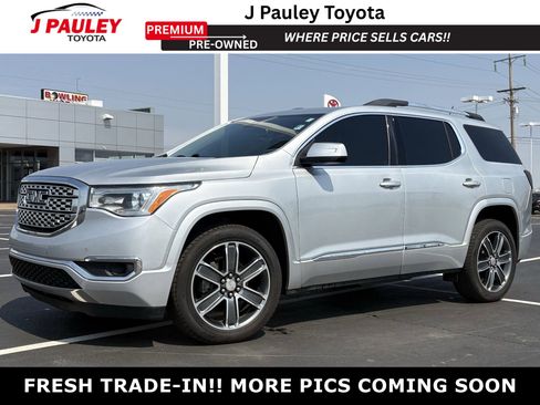 Used 2017 GMC Acadia Denali image 1