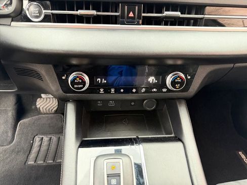 Used 2022 Mitsubishi Outlander SE image 23