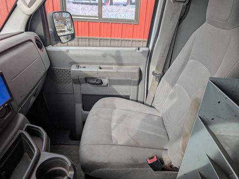Used 2010 Ford E-250 and Econoline 250 image 14