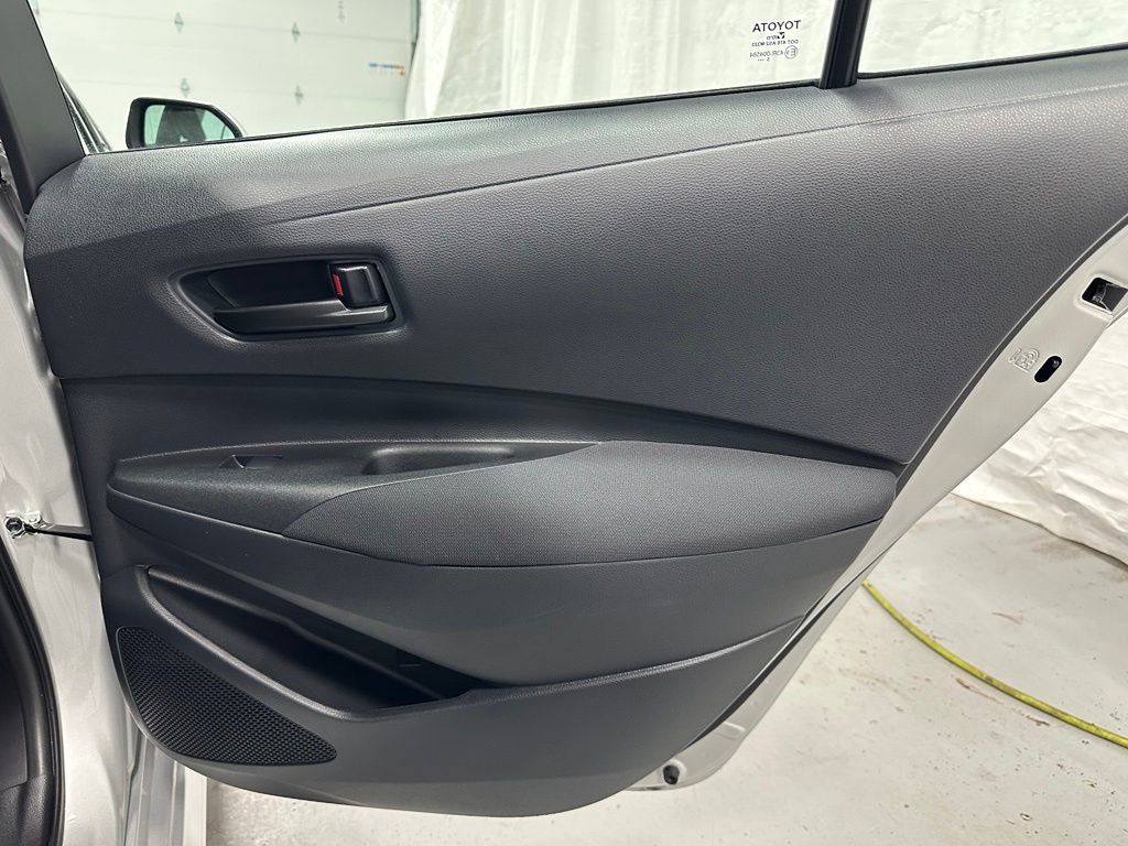 Used 2026 Toyota Corolla LE FWD image 47