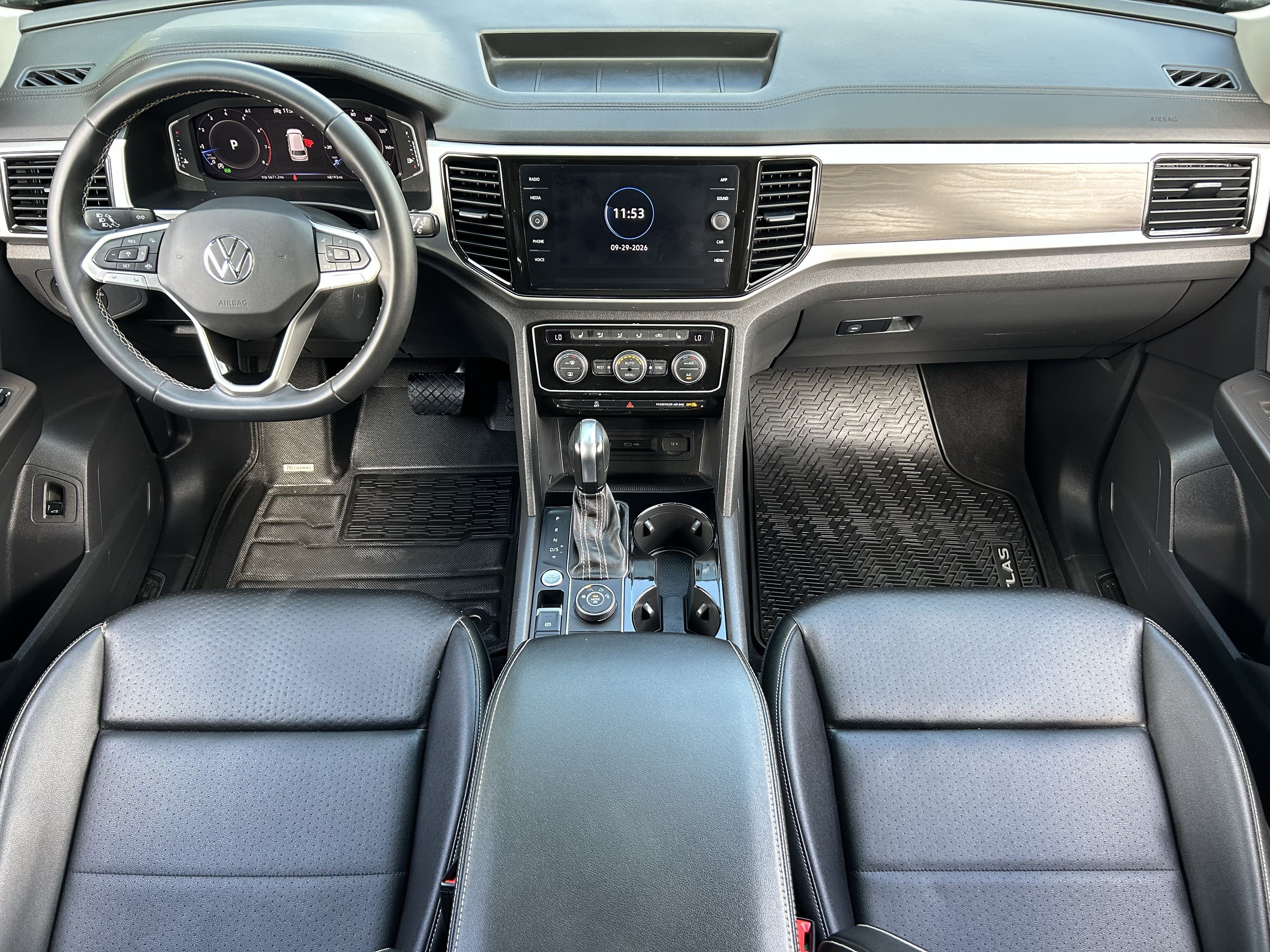 Used 2023 Volkswagen Atlas SE w/ Panoramic Sunroof Package AWD/4WD image 14