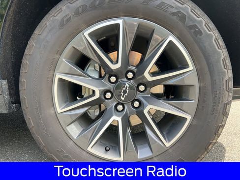 Certified 2022 Chevrolet Tahoe Z71 w/ Z71 Off-Road Package AWD/4WD image 11