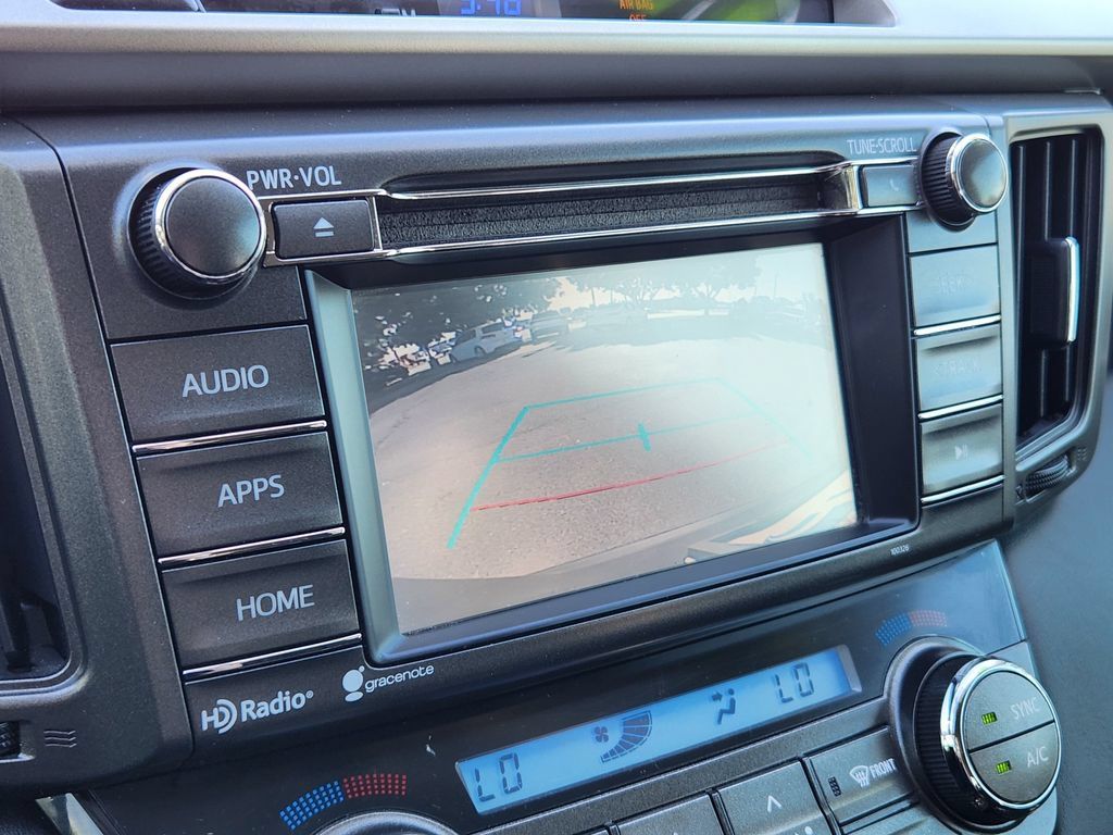 Used 2015 Toyota RAV4 XLE FWD image 19