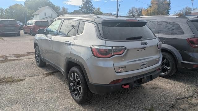 Used 2019 Jeep Compass Trailhawk w/ Leather Interior Group AWD/4WD image 4