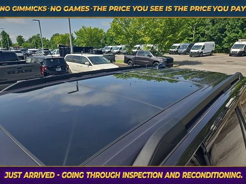 Used 2025 Ford Expedition Active RWD image 13