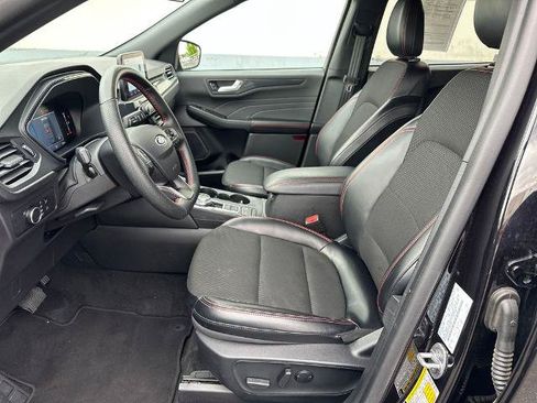 Used 2025 Ford Escape ST-Line FWD image 12