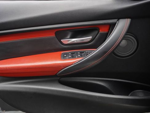 Used 2018 BMW M3 image 34