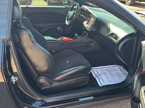 Used 2022 Dodge Challenger R/T Scat Pack image 9