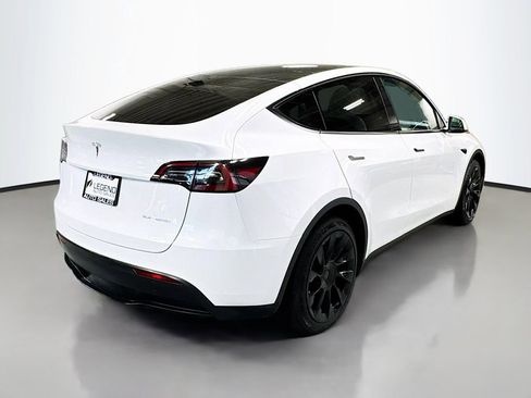 Used 2023 Tesla Model Y Long Range image 7