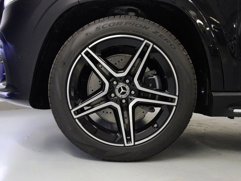 New 2026 Mercedes-Benz GLS 450 4MATIC image 7