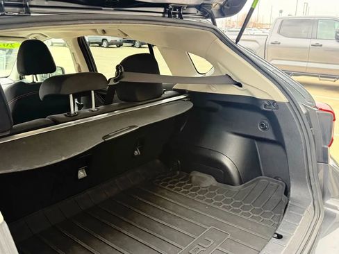 Used 2021 Subaru Crosstrek 2.0i Premium w/ Moonroof Package image 19