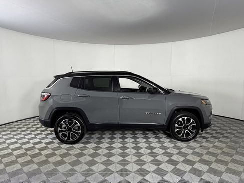 Used 2022 Jeep Compass Limited image 5