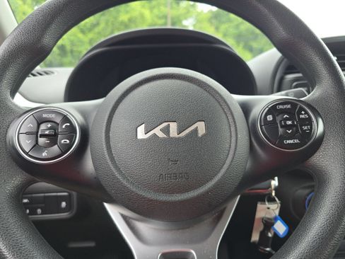 Used 2022 Kia Soul LX w/ Technology Package FWD image 26