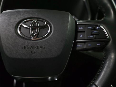 Used 2020 Toyota Highlander Limited image 21