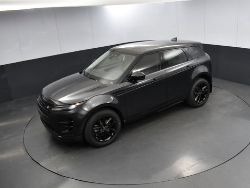 Used 2024 Land Rover Range Rover Evoque Dynamic SE image 30