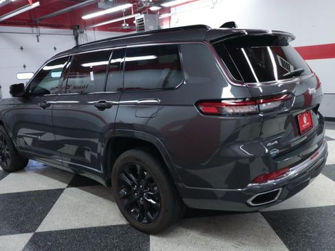 Used 2024 Jeep Grand Cherokee L Overland w/ Advanced Protech Group III AWD/4WD image 6