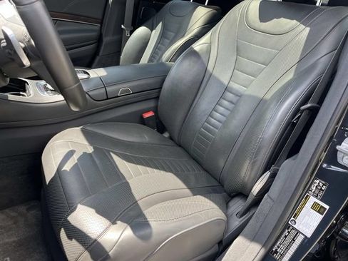 Used 2019 Mercedes-Benz S 560 4MATIC Sedan image 32