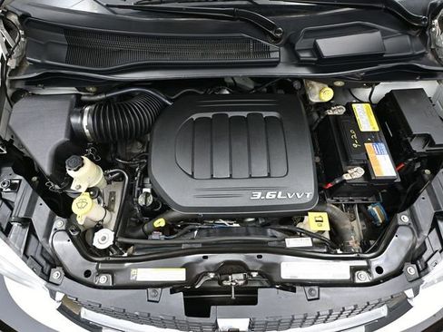 Used 2012 Dodge Grand Caravan American Value Package image 41