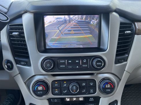 Used 2015 GMC Yukon Denali w/ Touring Package RWD image 25