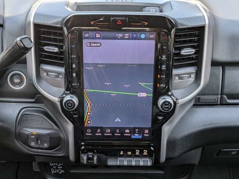 Used 2025 RAM 2500 Big Horn AWD/4WD image 18