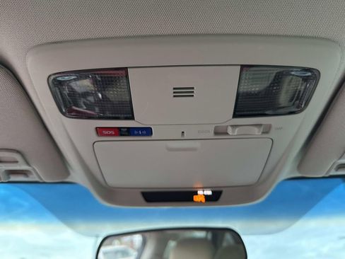 Used 2016 Subaru Outback 3.6R Limited image 45