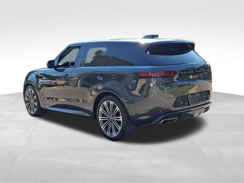 Used 2024 Land Rover Range Rover Sport Dynamic SE AWD/4WD image 4