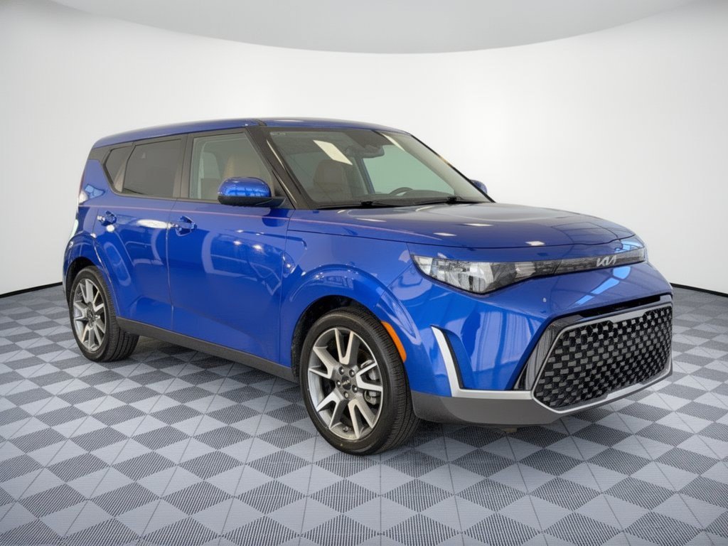 Used 2024 Kia Soul EX w/ Option Group 015 FWD image 7